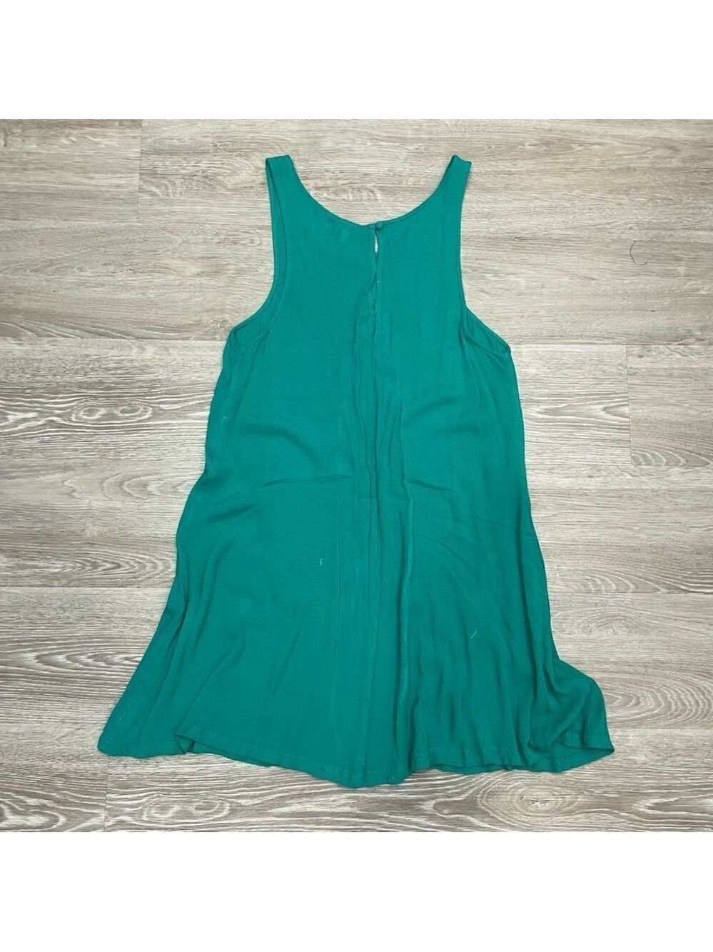Echo Beach Dress. Relaxed fit cute back detail. - Picture 4 of 8